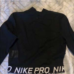 Nike cropped long sleeve shirt